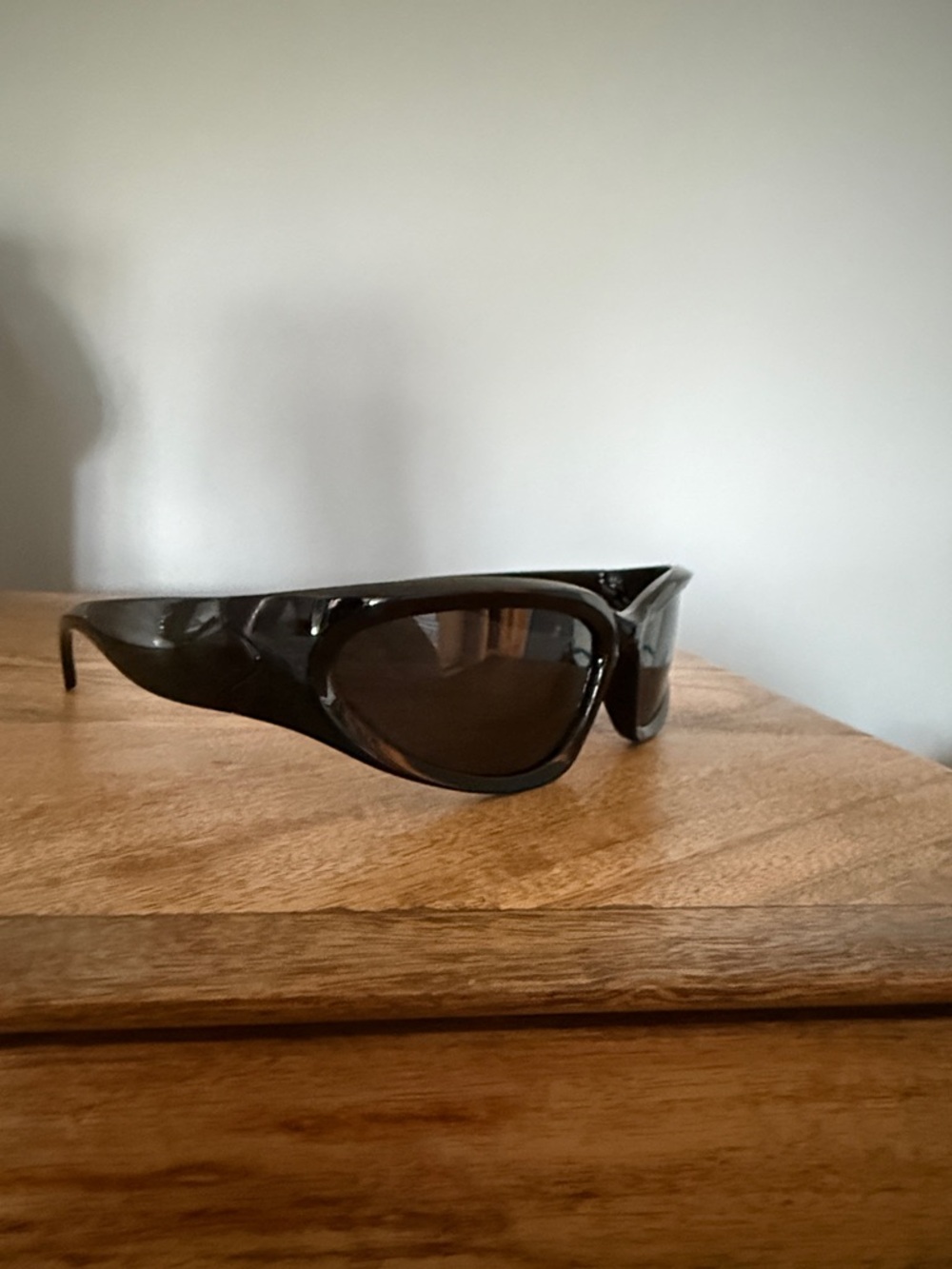Sleek Black Wraparound Sunglasses